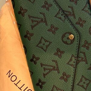 Louis Vuitton Forest Green Monogram Clutch